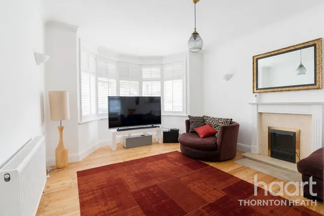 Redford Avenue, Thornton Heath, CR7, photo 2