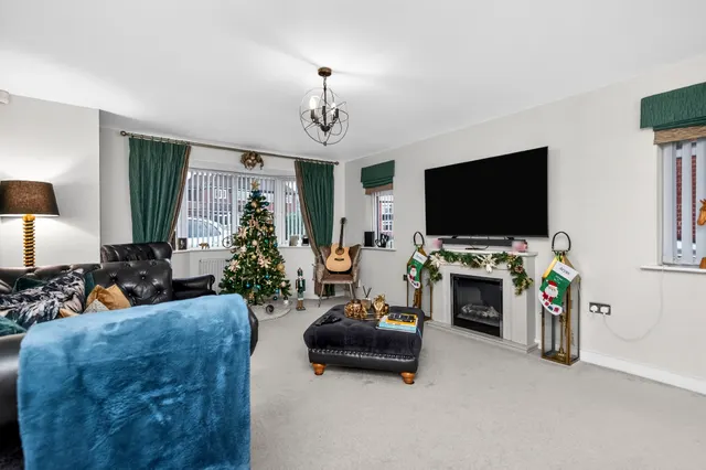 Photo 3 — Sedgley Road, Tipton