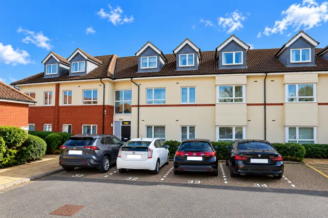 Oak Road South, Benfleet, SS7, photo 1