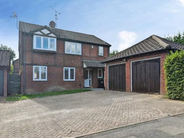 Tamarind Way, Earley, RG6, photo 1