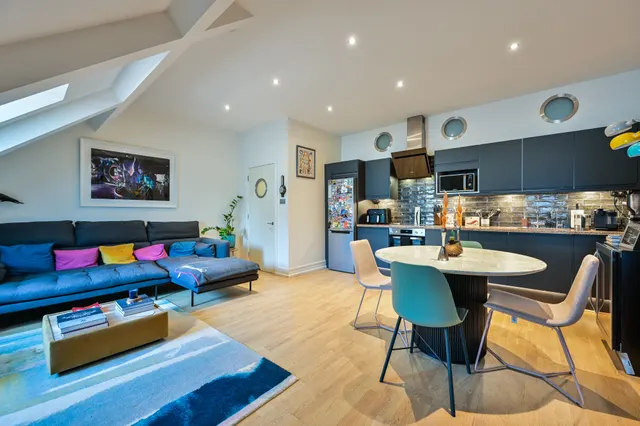 Photo 2 — 10 Norfolk House, 4 Maidstone Buildings Mews, London