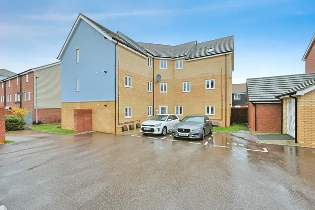 Falcon Crescent, Costessey, Norwich, photo 1