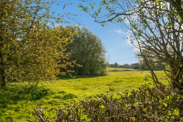Photo 3 — School Lane, Bishop's Sutton, SO24