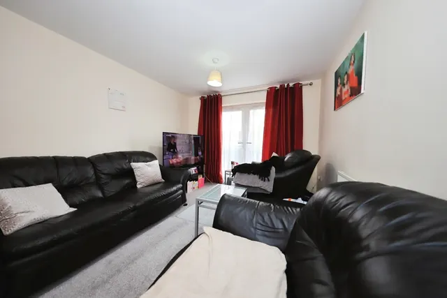Donington Grove, Wolverhampton, WV10, photo 3