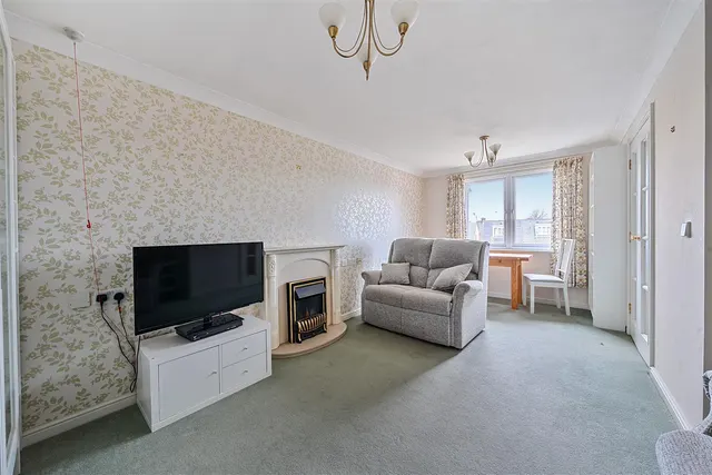 Butts Road, Exeter, EX2, photo 3