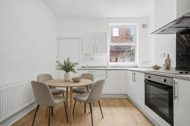 Maples Street, Hyson Green, NG7, photo 3
