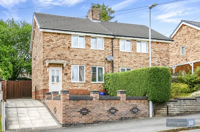 Ash Grove, Prescot, L35, photo 1