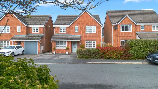 Dallas Drive, Great Sankey, Warrington, Warrington, WA5 8HE, photo 1
