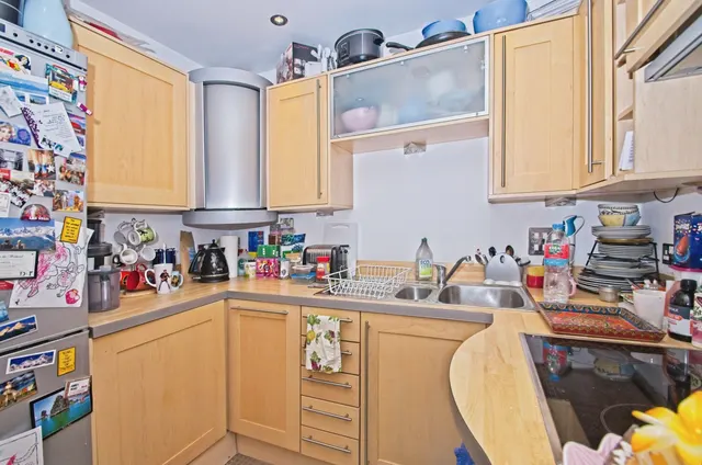 Havannah Street, Cardiff, CF10, photo 3
