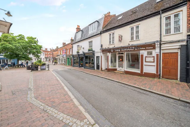 High Street, Godalming, GU7, photo 1