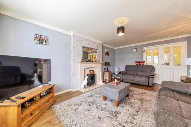 Peascliffe Drive, Grantham, NG31, photo 3