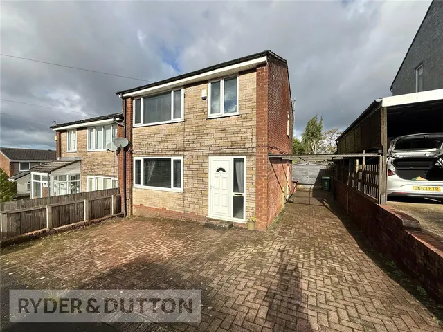 Bucklow Close, Oldham, OL4, photo 1
