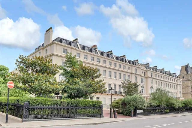 Cambridge Terrace, Regent's Park, NW1, photo 1