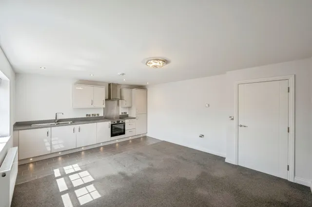 Waterloo Court, Scunthorpe, DN17, photo 3