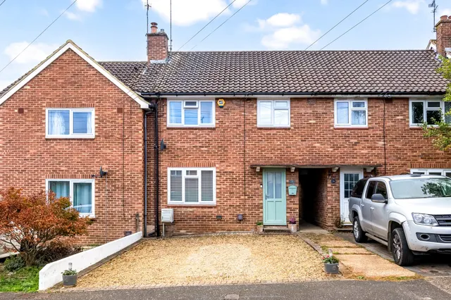 3 bedroom property, Boston Road, Haywards Heath, RH16