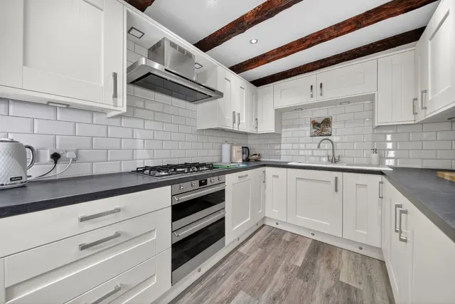 Rein Road, Horsforth, LS18, photo 2