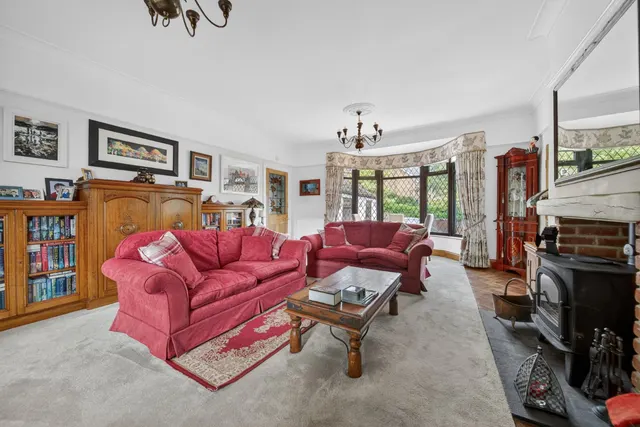 Rein Road, Horsforth, LS18, photo 3