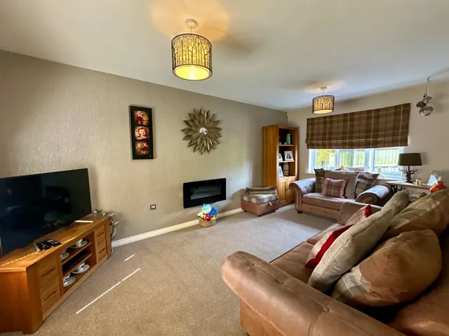 Photo 2 — Windrush Close, Pelsall, Walsall, WS3