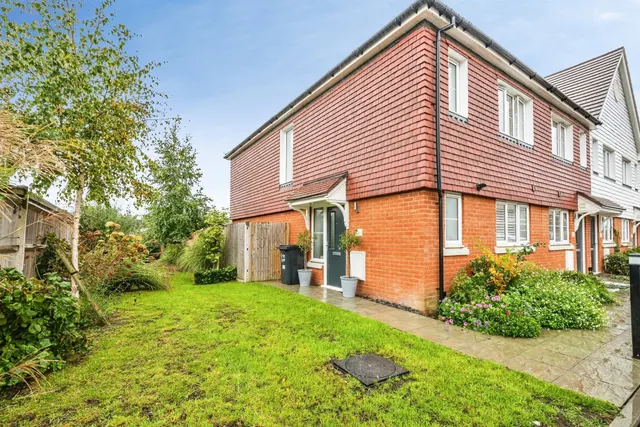 Wateringbury Way, Eastbourne, BN23, photo 1