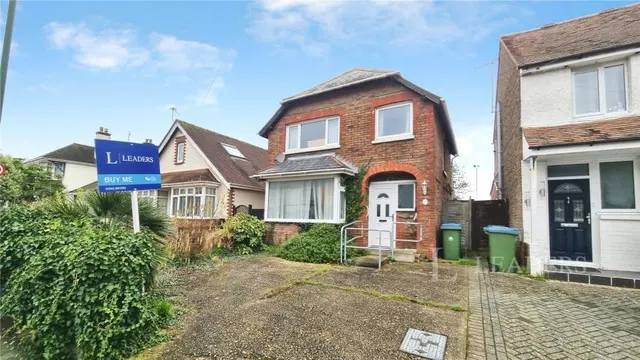 Hawthorn Road, Bognor Regis, PO21, photo 1