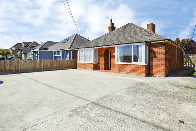 Dymchurch Road, New Romney, Kent, TN28, photo 1