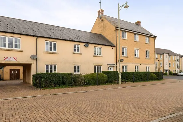 Sorrel Way, Carterton, OX18, photo 1