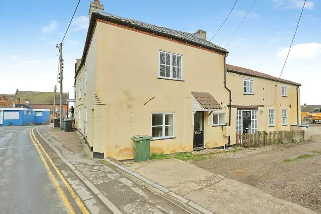 Dereham Road, Watton, IP25, photo 2