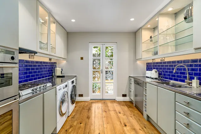 Burnaby Street, Chelsea, photo 1