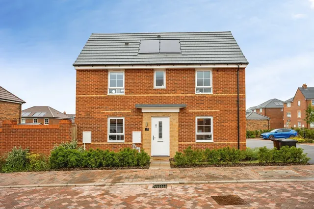 Photo 3 — Beaufighter Crescent, Melton Mowbray