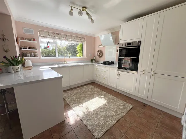 Photo 3 — Rothesay Road, Dorchester, DT1 2DX