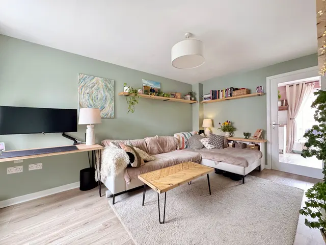Allen Close, Grove, OX12, photo 2