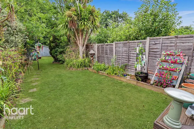 Central Avenue, Benfleet, SS7, photo 3