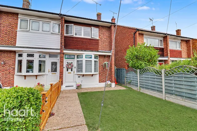 Central Avenue, Benfleet, SS7, photo 1
