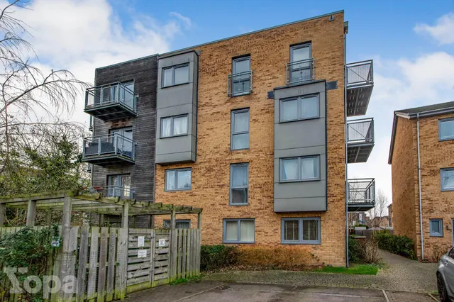 Cloud Close, Dartford, DA1, photo 1