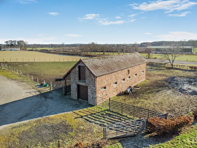 Photo 2 — The Glebe, Kildary, Invergordon, Ross-Shire, IV18 0NZ