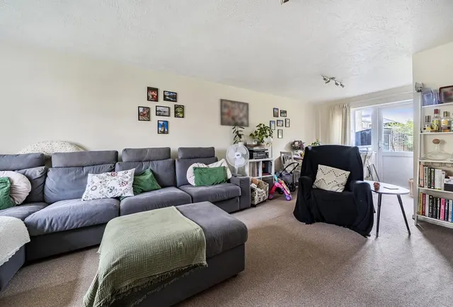 Ridge Green Close, Bath, BA2, photo 2