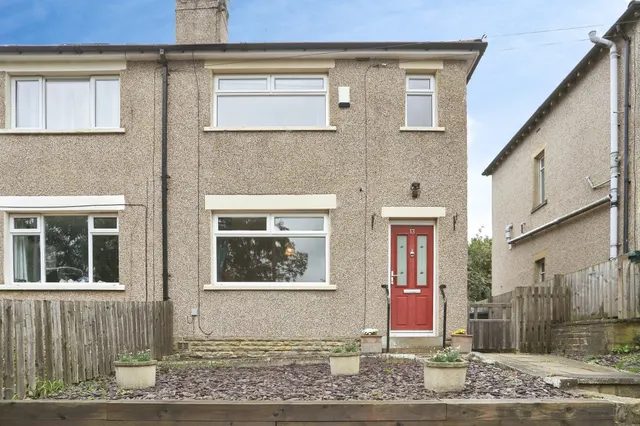 Cliffe Lane West, Baildon, SHIPLEY, photo 1