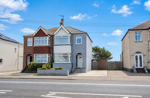 Bexhill Road, St. Leonards-On-Sea, photo 1