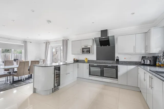 Finchley Avenue, Mildenhall, IP28, photo 3