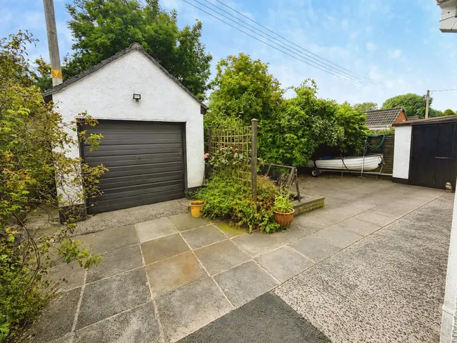 Photo 3 — Greenburn Park, Lambeg, BT27