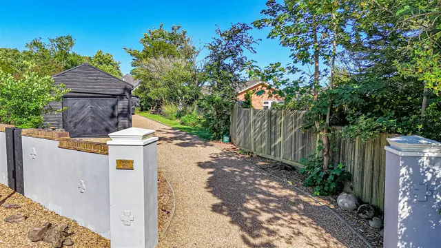 Silverhill Avenue, St. Leonards-On-Sea, photo 2