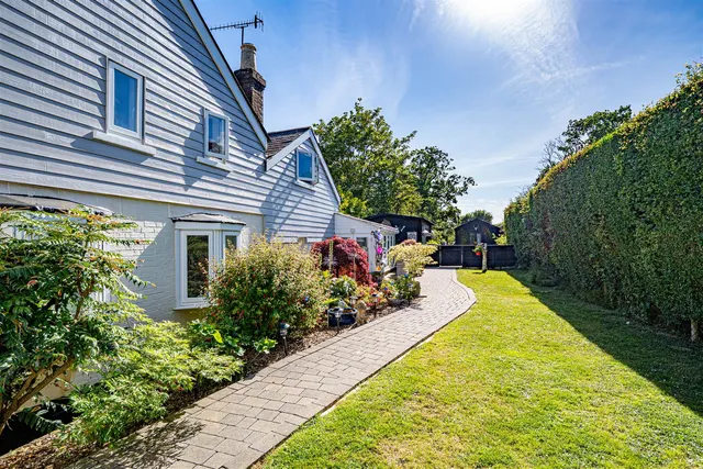 Silverhill Avenue, St. Leonards-On-Sea, photo 3