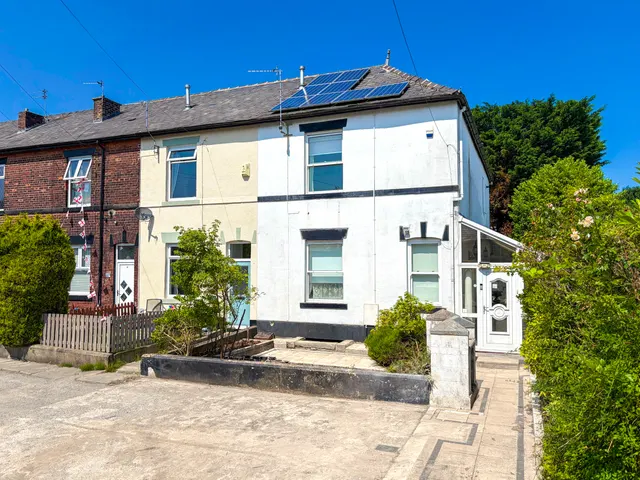 Bolholt Terrace, Walshaw, Bury, BL8 1PP, photo 1