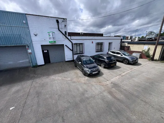 Thames Road, Barking, IG11, photo 2