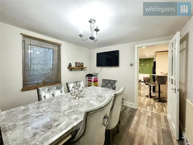 Victoria Road, Brynteg, LL11, photo 2