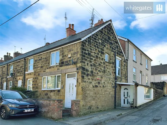 Victoria Road, Brynteg, LL11, photo 1