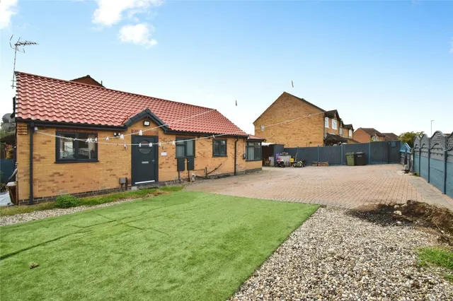 Ervins Lock Road, Wigston, LE18, photo 1