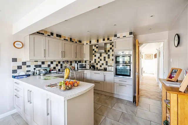 Bay Avenue, Pevensey Bay, BN24, photo 2