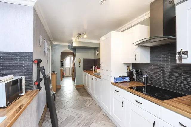 Bramley Hall Road, Sheffield, S13, photo 3