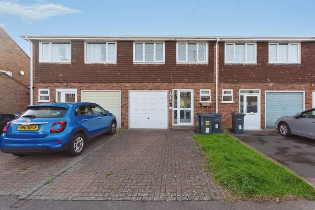 Shenstone Road, Maypole, B14, photo 1